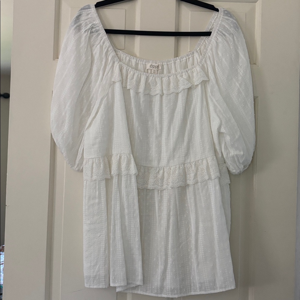 ODDY White Ruffle Blouse